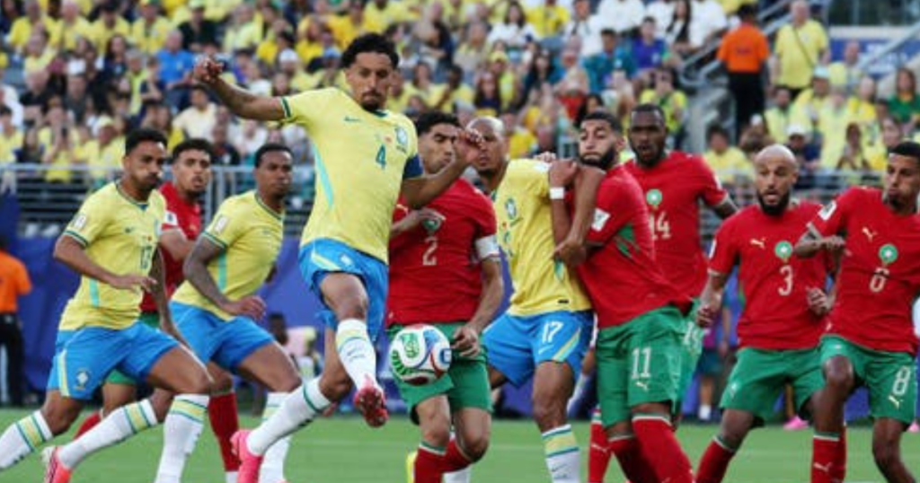 خبير تحكيمي يفجر مفاجآت بشأن مباراة المغرب والبرازيل