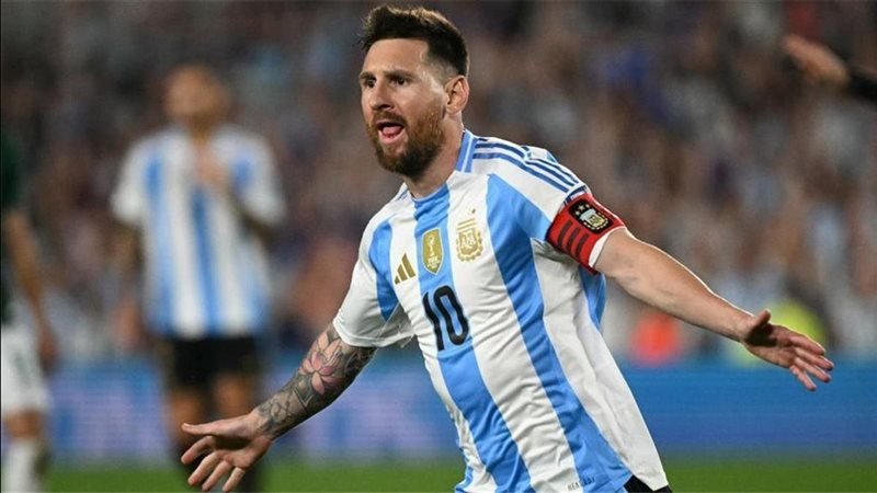 ليونيل ميسي يثير جنون الصحافة الأرجنتينية بتألقه التاريخي