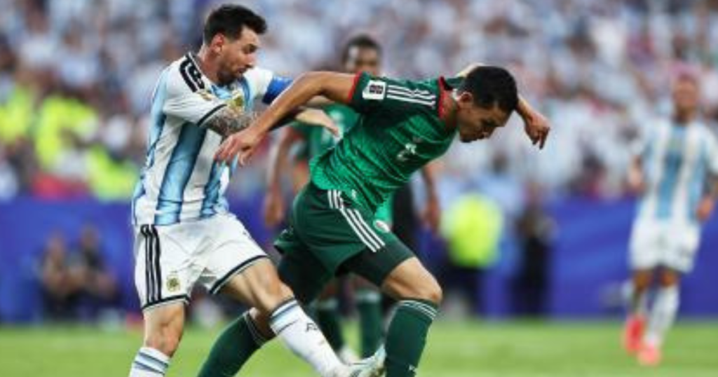 أزمة تحكيمية تلاحق مباراة الجزائر والأرجنتين في كأس العالم