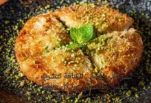 السر اللي بيخلي الكنافة تتشرب العسل بالتساوي من كل جهة
